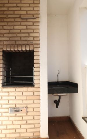 Apartamento para alugar com 77m², 2 quartos e 1 vagaVaranda