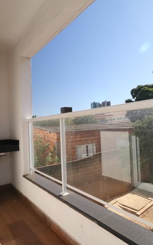 Apartamento para alugar com 77m², 2 quartos e 1 vagaVaranda