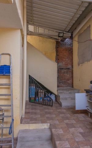 Casa à venda com 210m², 3 quartos e 3 vagas Casa à venda com 210m², 3 quartos e 3 vagasChurrasqueira