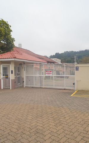 Casa de condomínio para alugar com 126m², 3 quartos e 2 vagasFachada