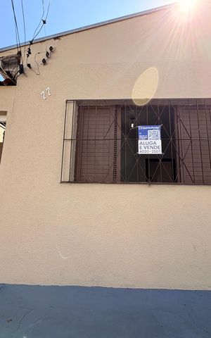 Casa para alugar com 70m², 2 quartos e sem vaga Casa para alugar com 70m², 2 quartos e sem vagaFachada