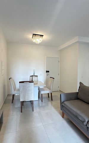 Apartamento à venda com 52m², 2 quartos e 1 vaga Apartamento à venda com 52m², 2 quartos e 1 vagaSala