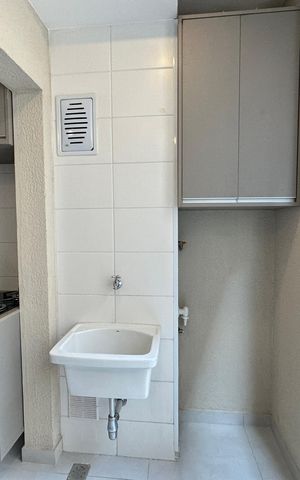 Apartamento à venda com 52m², 2 quartos e 1 vaga Apartamento à venda com 52m², 2 quartos e 1 vagaÁrea de Serviço
