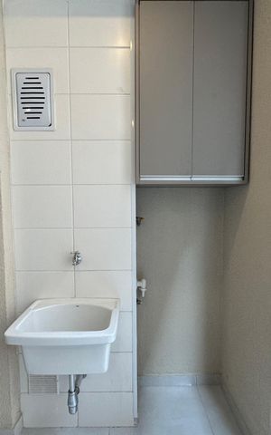 Apartamento à venda com 52m², 2 quartos e 1 vaga Apartamento à venda com 52m², 2 quartos e 1 vagaÁrea de Serviço
