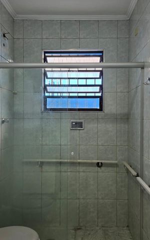 Casa à venda com 154m², 2 quartos e 4 vagas Casa à venda com 154m², 2 quartos e 4 vagasBanheiro Social