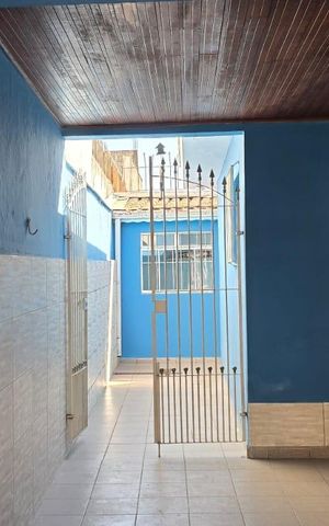 Casa à venda com 154m², 2 quartos e 4 vagas Casa à venda com 154m², 2 quartos e 4 vagasGaragem