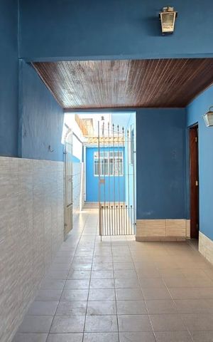 Casa à venda com 154m², 2 quartos e 4 vagas Casa à venda com 154m², 2 quartos e 4 vagasGaragem