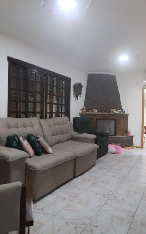 Casa à venda com 350m², 3 quartos e 5 vagasSala