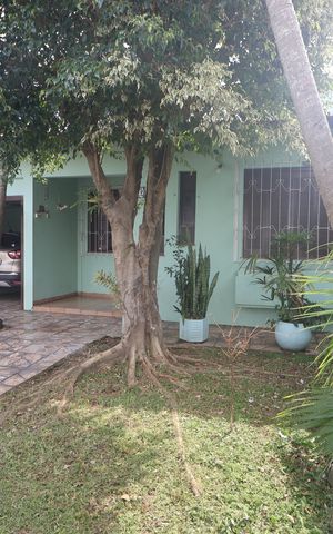 Casa à venda com 350m², 3 quartos e 5 vagasFachada