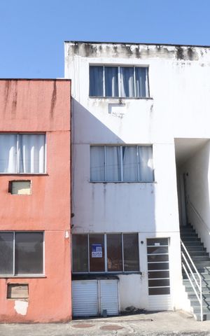 Apartamento para alugar com 75m², 2 quartos e 1 vagaFachada