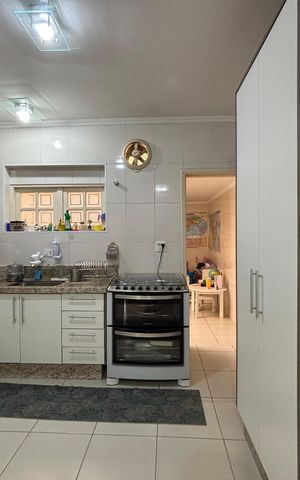 Casa para alugar com 162m², 2 quartos e 2 vagasCozinha