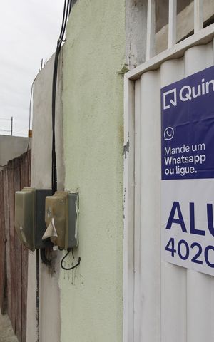 Casa para alugar com 130m², 3 quartos e 1 vagaPlaca