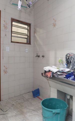 Casa à venda com 225m², 2 quartos e 2 vagasÁrea de Serviço