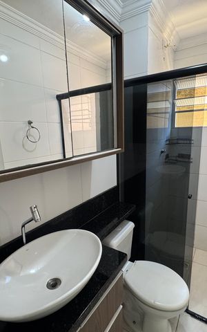 Apartamento para alugar com 60m², 2 quartos e 1 vaga Apartamento para alugar com 60m², 2 quartos e 1 vagaDetalhe do banheiro