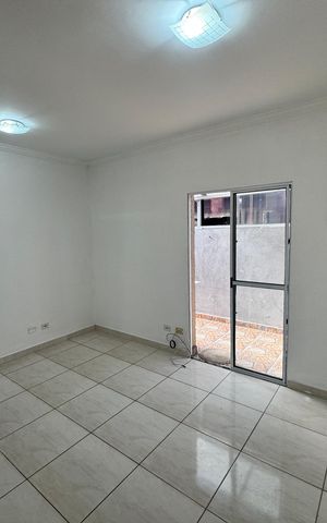 Apartamento para alugar com 60m², 2 quartos e 1 vaga Apartamento para alugar com 60m², 2 quartos e 1 vagaSala