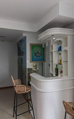 Apartamento à venda com 100m², 1 quarto e 1 vaga Apartamento à venda com 100m², 1 quarto e 1 vagaSala