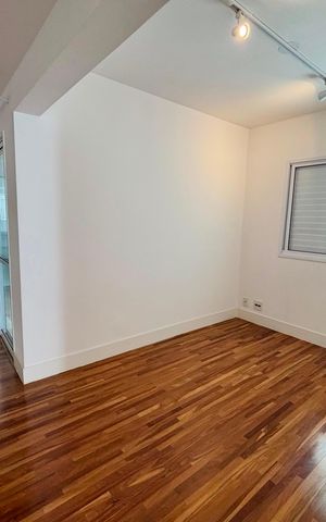Apartamento para alugar com 125m², 3 quartos e 2 vagas Apartamento para alugar com 125m², 3 quartos e 2 vagasQuarto