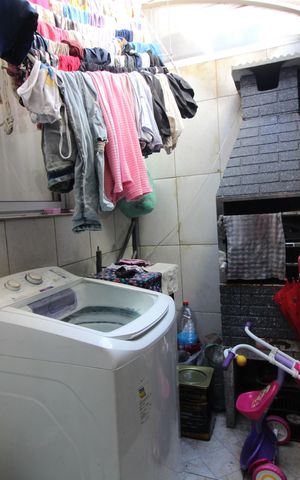 Casa de condomínio à venda com 54m², 2 quartos e 1 vagaÁrea de Serviço