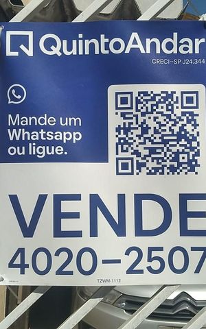 Casa à venda com 184m², 3 quartos e 3 vagas Casa à venda com 184m², 3 quartos e 3 vagasFachada