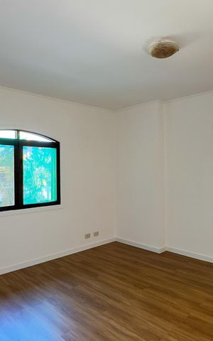 Casa para alugar com 550m², 4 quartos e 4 vagas Casa para alugar com 550m², 4 quartos e 4 vagasQuarto Suíte