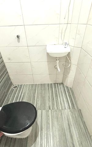 Casa para alugar com 39m², 2 quartos e sem vaga Casa para alugar com 39m², 2 quartos e sem vagaBanheiro