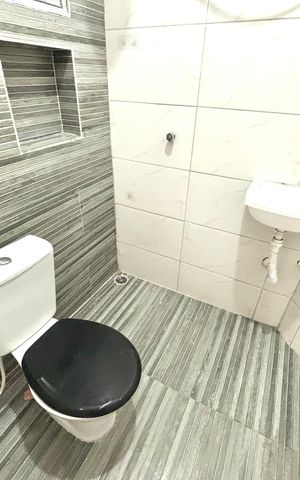 Casa para alugar com 39m², 2 quartos e sem vaga Casa para alugar com 39m², 2 quartos e sem vagaBanheiro