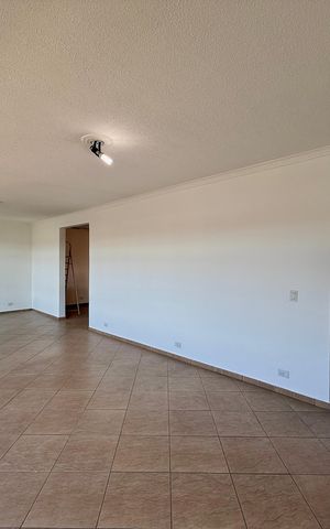 Casa para alugar com 180m², 3 quartos e 2 vagas Casa para alugar com 180m², 3 quartos e 2 vagasSala