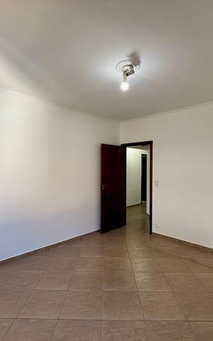 Casa para alugar com 180m², 3 quartos e 2 vagas Casa para alugar com 180m², 3 quartos e 2 vagasQuarto 1