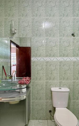 Casa para alugar com 180m², 3 quartos e 2 vagas Casa para alugar com 180m², 3 quartos e 2 vagasBanheiro 2