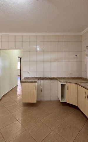 Casa para alugar com 180m², 3 quartos e 2 vagas Casa para alugar com 180m², 3 quartos e 2 vagasCozinha
