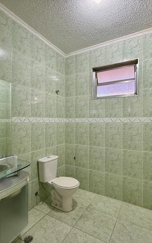 Casa para alugar com 180m², 3 quartos e 2 vagas Casa para alugar com 180m², 3 quartos e 2 vagasBanheiro 2