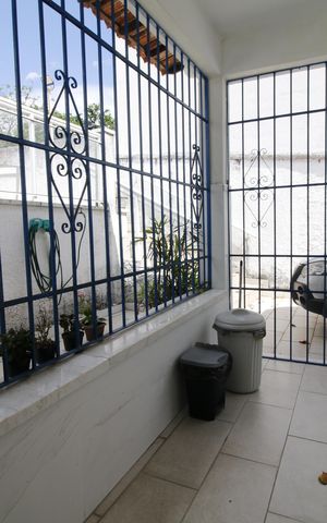 Casa à venda com 224m², 3 quartos e 6 vagasÁrea de Serviço