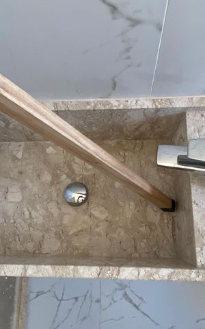 Casa à venda com 220m², 3 quartos e 5 vagasBanheiro 2