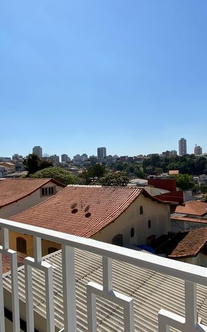 Casa à venda com 220m², 3 quartos e 5 vagasSuíte 2 - Varanda