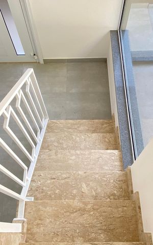 Casa à venda com 220m², 3 quartos e 5 vagasSala