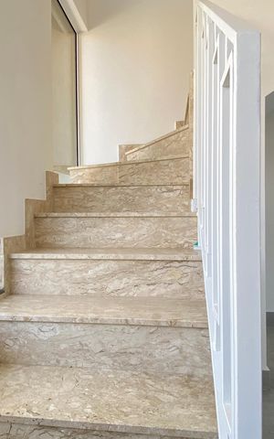 Casa à venda com 220m², 3 quartos e 5 vagasSala