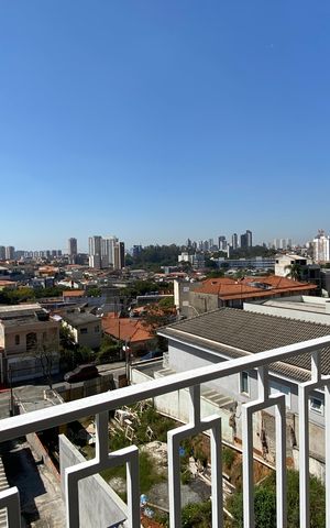 Casa à venda com 220m², 3 quartos e 5 vagasSuíte 2 - Varanda