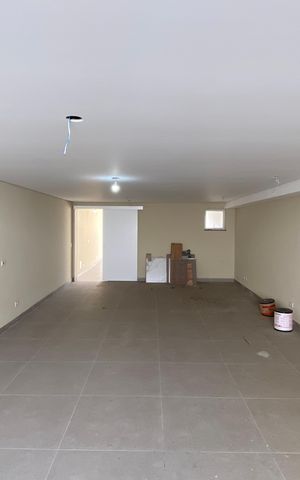 Casa à venda com 220m², 3 quartos e 5 vagasÁrea externa