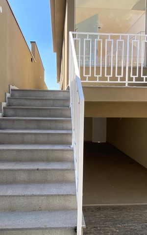 Casa à venda com 220m², 3 quartos e 4 vagasÁrea externa