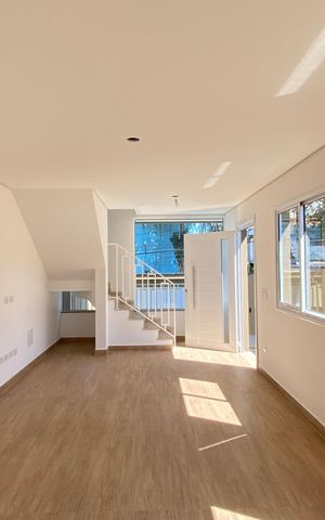 Casa à venda com 220m², 3 quartos e 4 vagasSala
