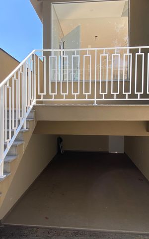 Casa à venda com 220m², 3 quartos e 4 vagasÁrea externa