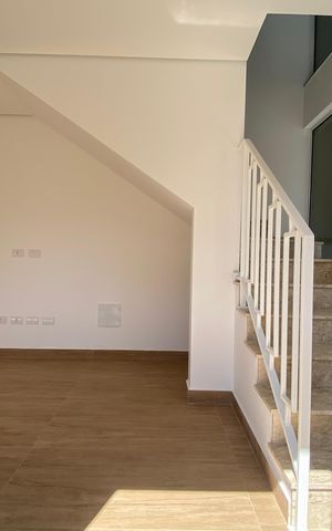 Casa à venda com 220m², 3 quartos e 4 vagasSala