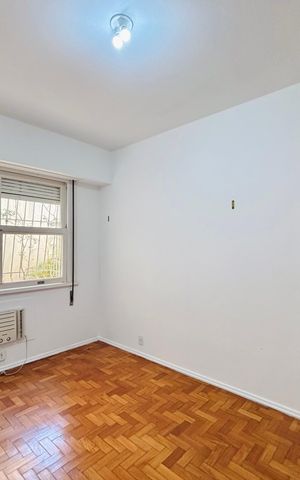 Casa de condomínio à venda com 132m², 3 quartos e sem vaga