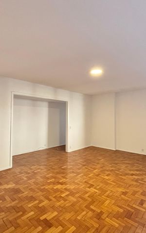 Casa de condomínio à venda com 132m², 3 quartos e sem vaga