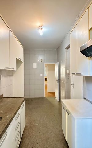 Casa de condomínio à venda com 132m², 3 quartos e sem vaga