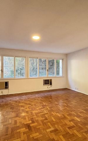 Casa de condomínio à venda com 132m², 3 quartos e sem vaga