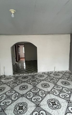 Casa para alugar com 90m², 2 quartos e sem vagaSala