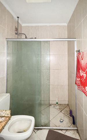 Casa para alugar com 130m², 2 quartos e 1 vaga Casa para alugar com 130m², 2 quartos e 1 vagaBanheiro Social