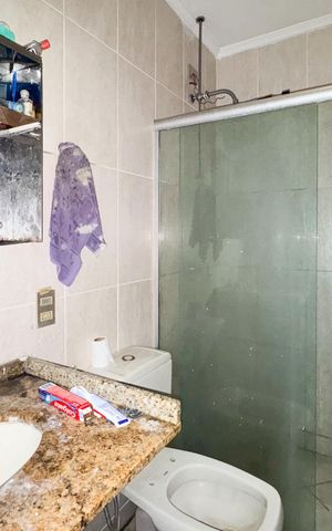 Casa para alugar com 130m², 2 quartos e 1 vaga Casa para alugar com 130m², 2 quartos e 1 vagaBanheiro Social