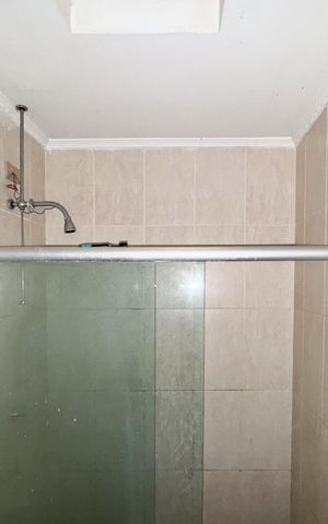 Casa para alugar com 130m², 2 quartos e 1 vaga Casa para alugar com 130m², 2 quartos e 1 vagaBanheiro Social